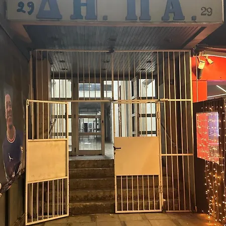 Апартаменти Near Finikoudes 15 *
