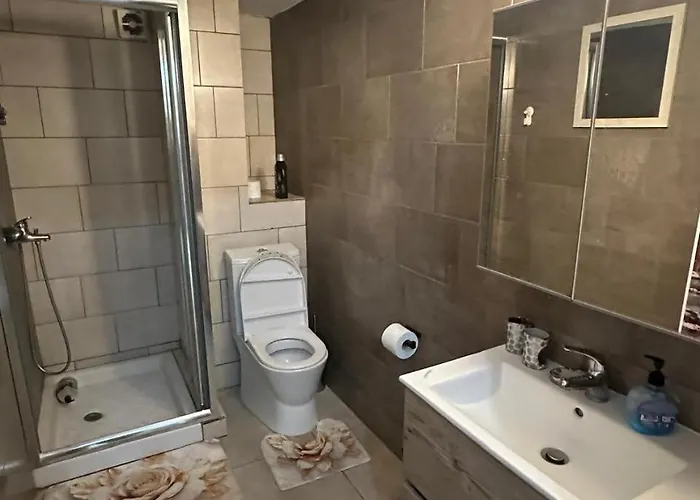 Near Finikoudes 15 *