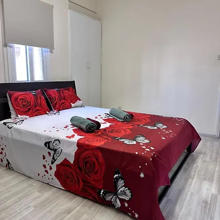 Near Finikoudes 15 Apartman