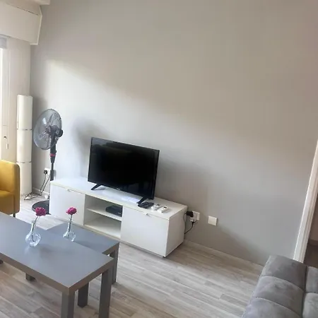 Apartman Near Finikoudes 15