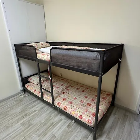 Near Finikoudes 15 Appartement Larnaca