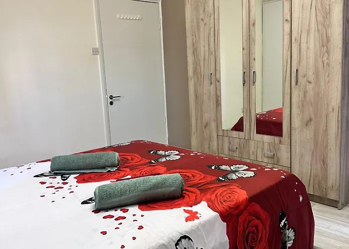 Near Finikoudes 15 Апартаменты