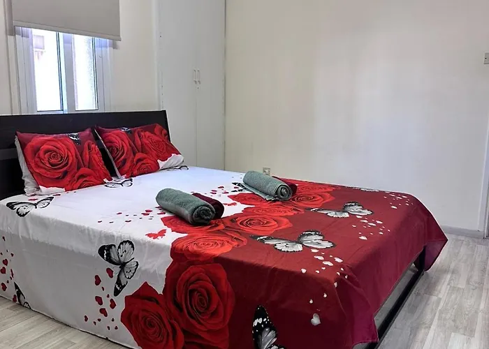 Near Finikoudes 15 Апартаменты